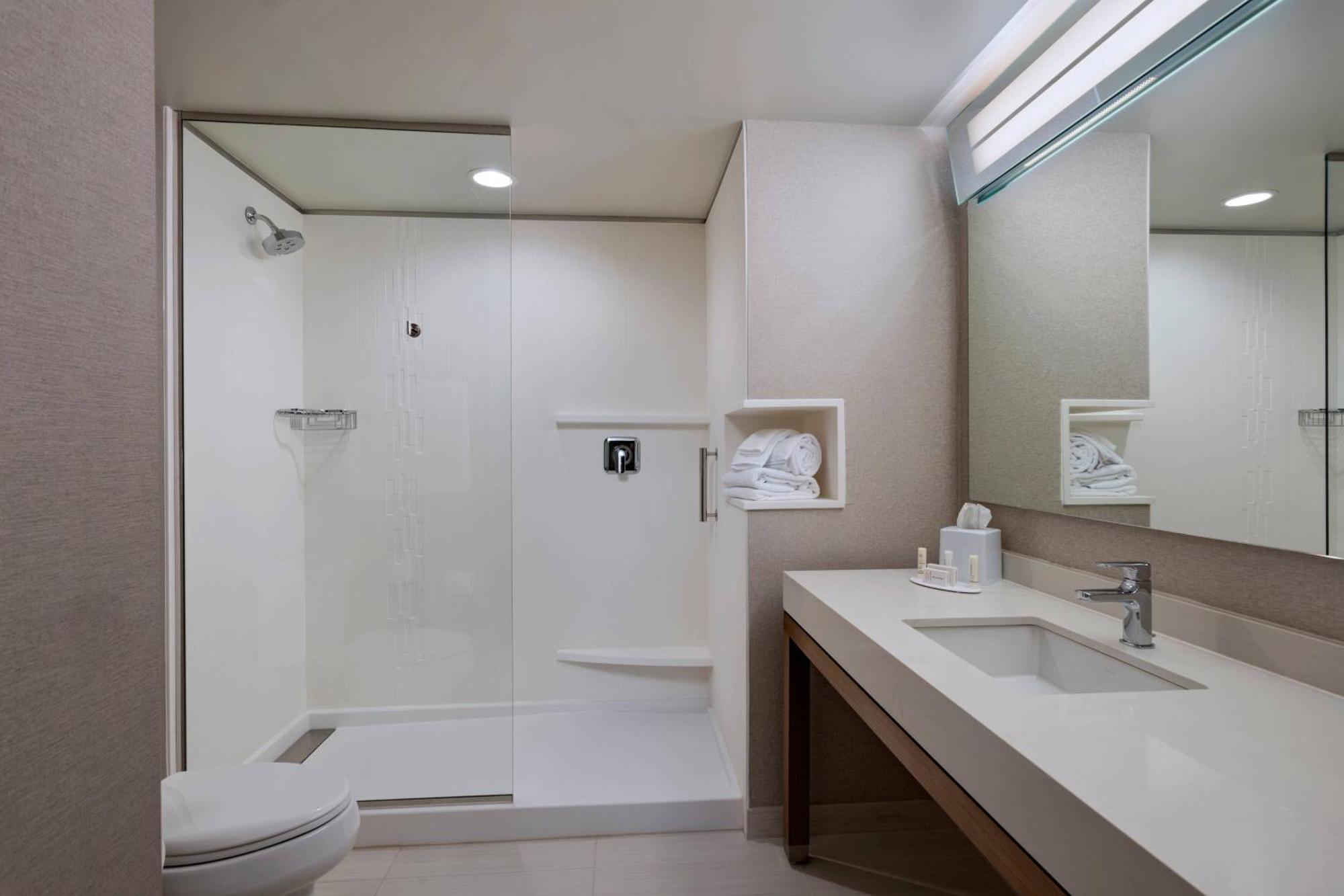 Courtyard By Marriott Jackson Madison Hotel Bagian luar foto