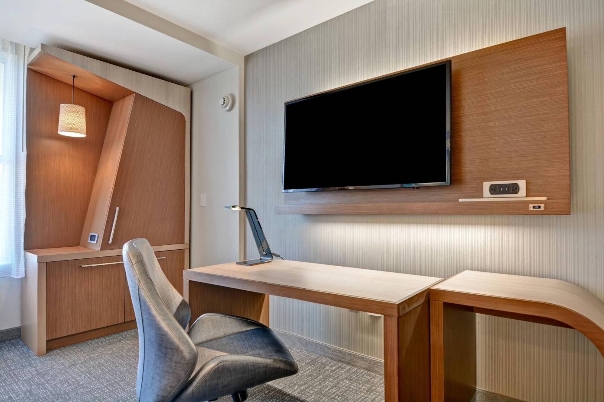 Courtyard By Marriott Jackson Madison Hotel Bagian luar foto