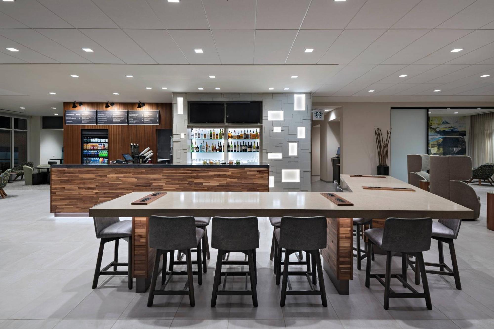 Courtyard By Marriott Jackson Madison Hotel Bagian luar foto