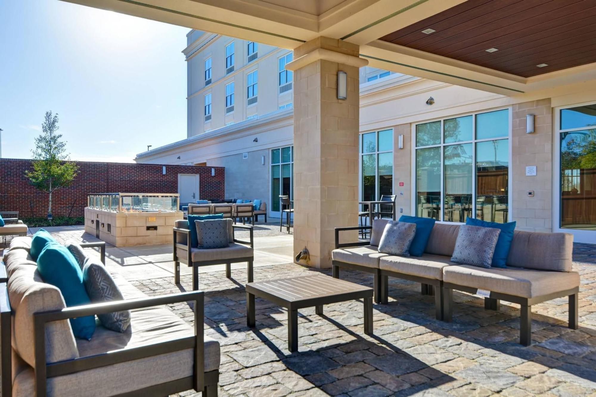 Courtyard By Marriott Jackson Madison Hotel Bagian luar foto