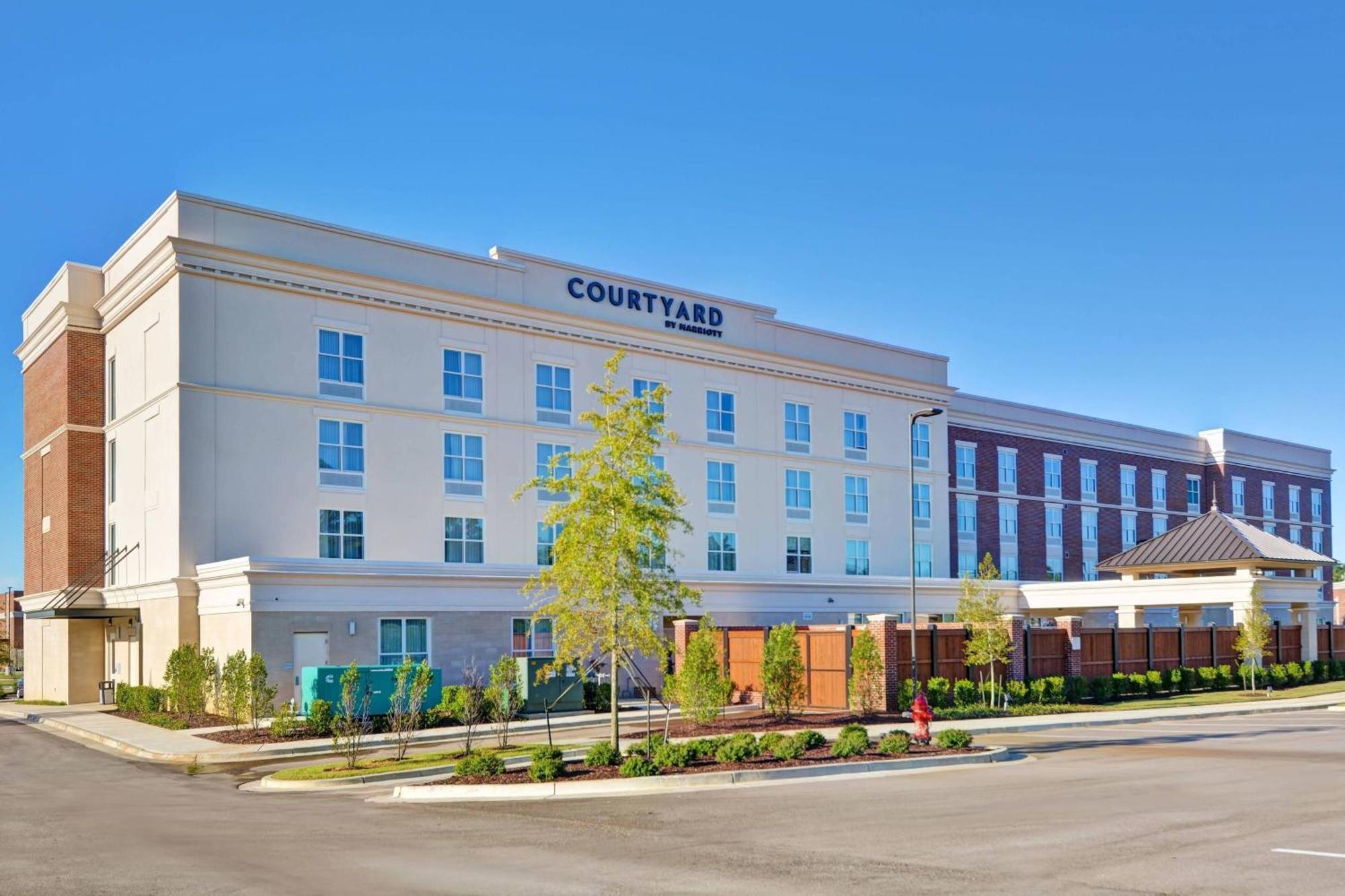 Courtyard By Marriott Jackson Madison Hotel Bagian luar foto